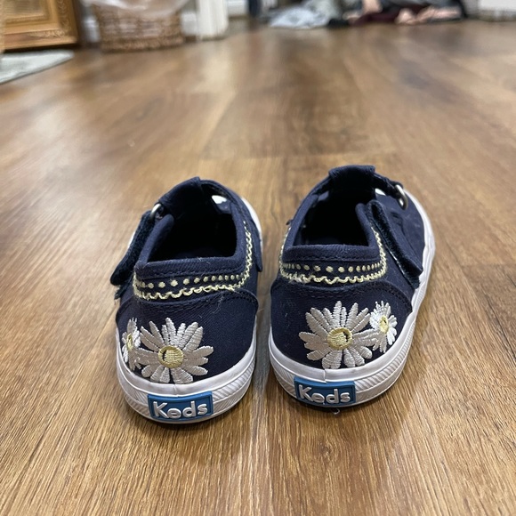 Keds - Picture 4 of 5
